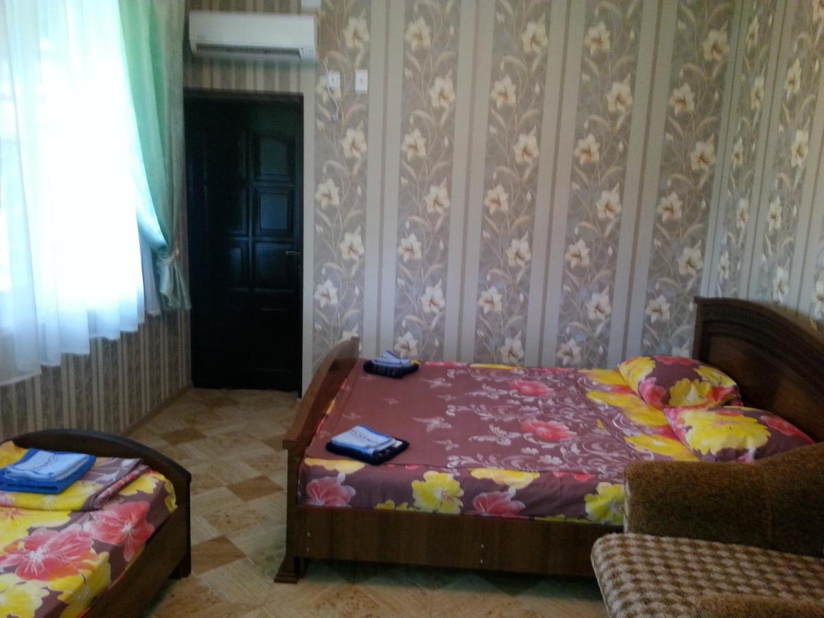 Orhidea Guest House Gagra Exteriör bild