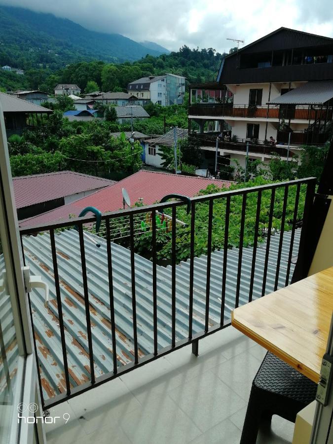Orhidea Guest House Gagra Exteriör bild